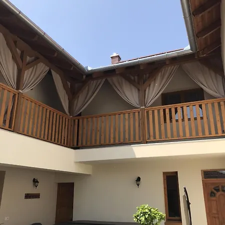 Baber Vendeghaz Lägenhet